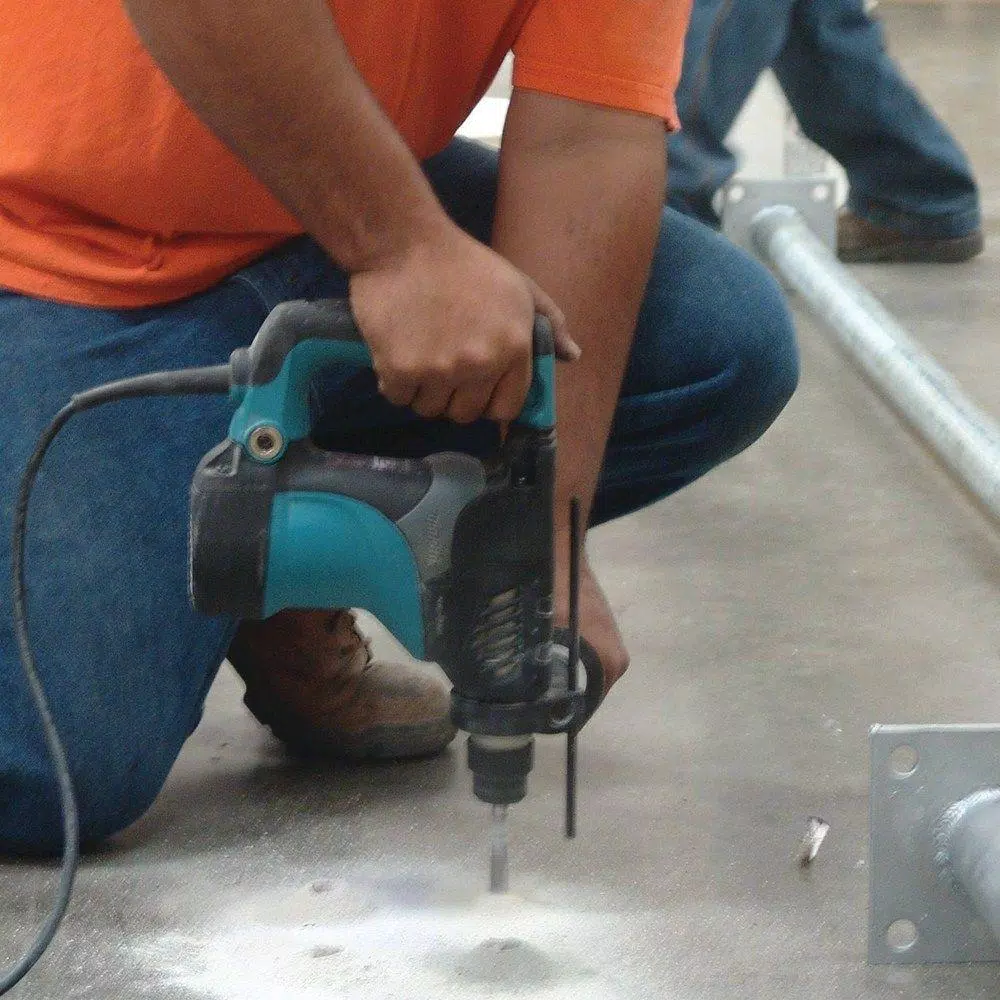 New π Makita 7 Amp 1-1/8 In. Corded SDS-Plus Concrete/Masonry Rotary π¨ Hammer Drill With Side Handle And Hard Case π 8 New π Makita 7 Amp 1-1/8 In. Corded SDS-Plus Concrete/Masonry Rotary π¨ Hammer Drill With Side Handle And Hard Case π - Image 6